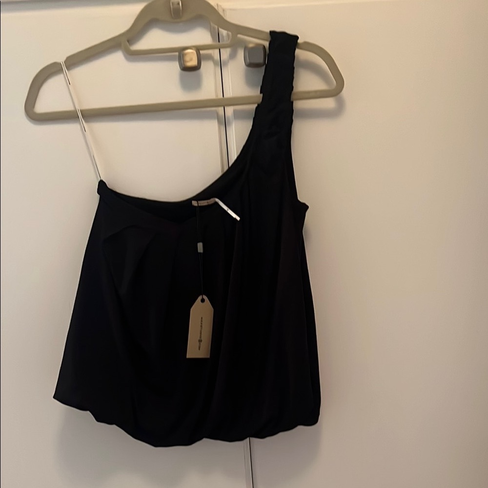 Max Studio Black One-Shoulder Top